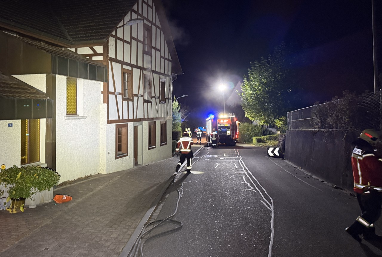 Brand in Mehrfamilienhaus.