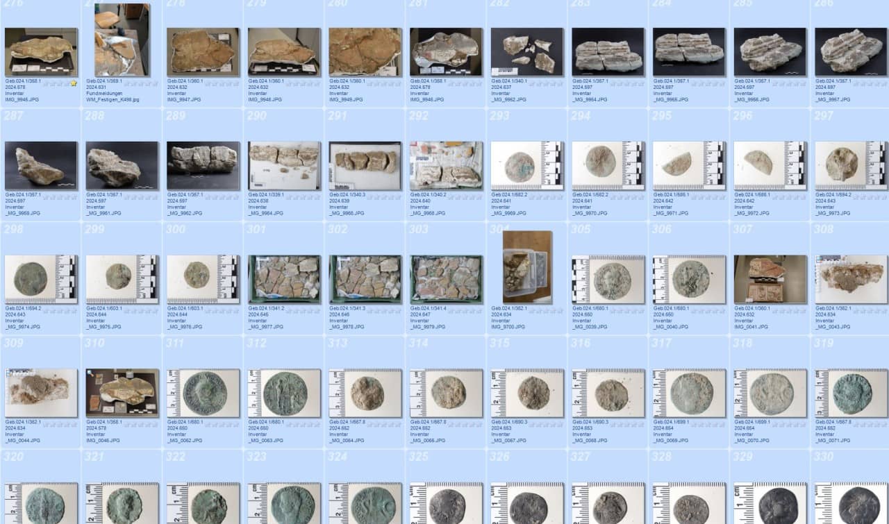 Galeriansicht der Datenbank mit Fotos von archäologischen Objekten.