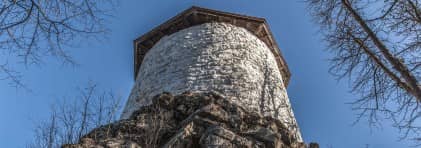 Der Turm von Schloss Brunegg.