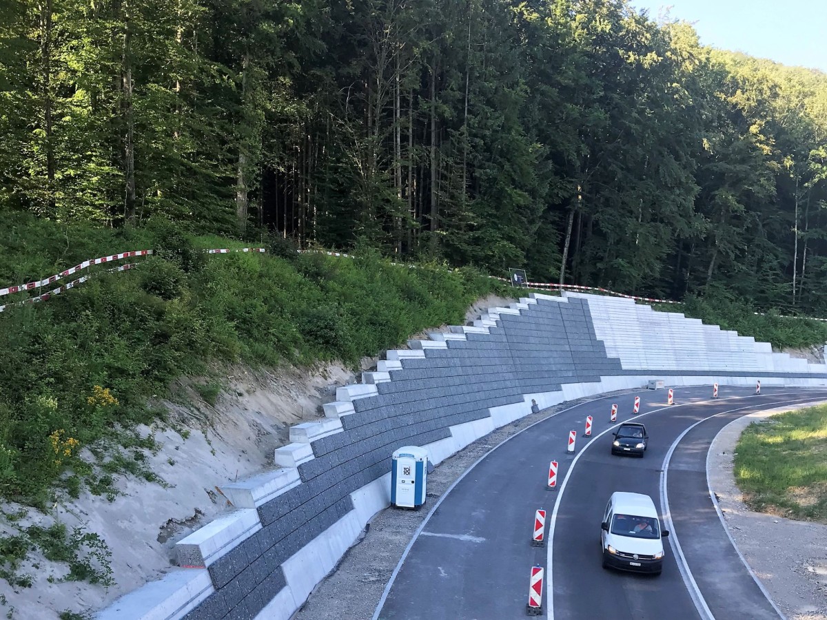 Neue Stützmauer S-88010 Bereich Kreisel Wildischachen